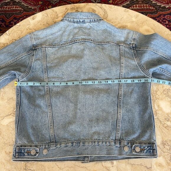 Levi’s Original Trucker Jean Jacket - Picture 15 of 16